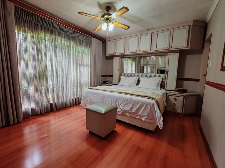 4 Bedroom Property for Sale in Van Der Hoff Park North West